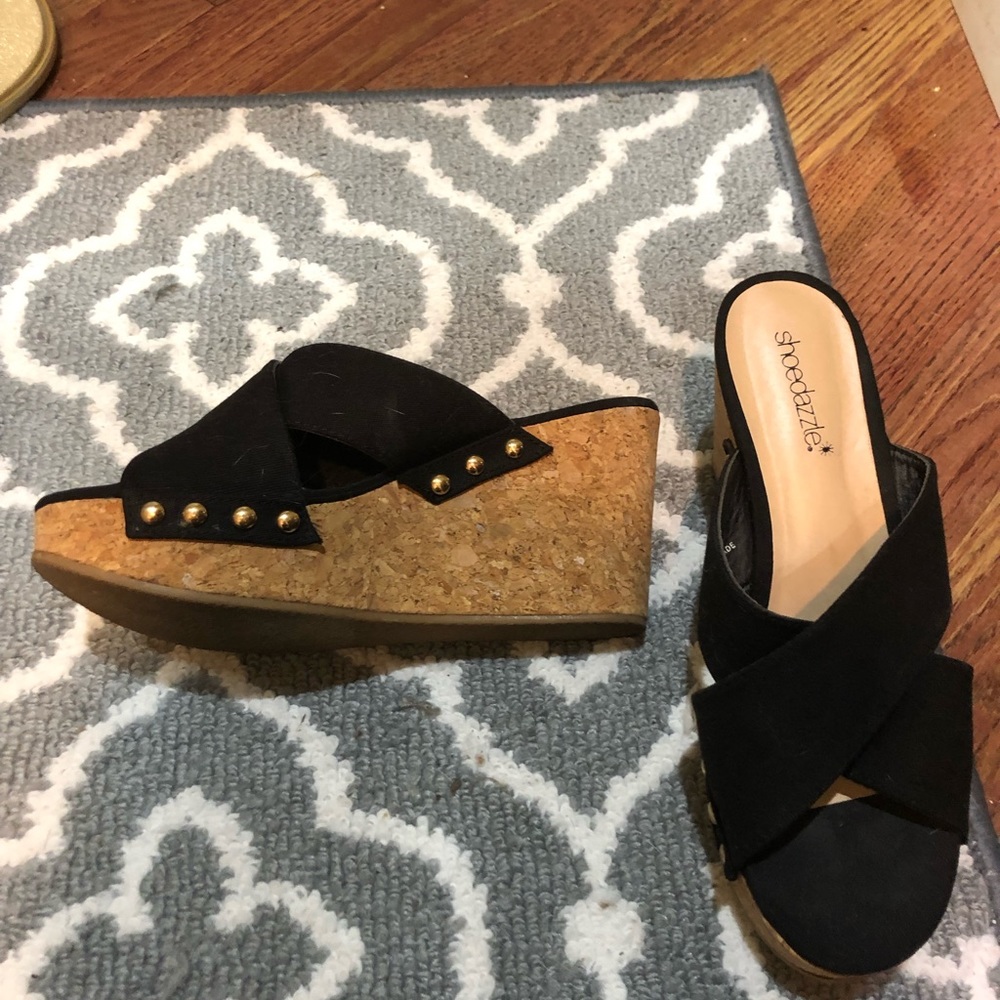 Shoe Dazzle Black Sandles